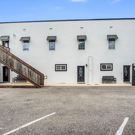 Salt Block - The Cowboy Suite 4 Bandera Exterior photo